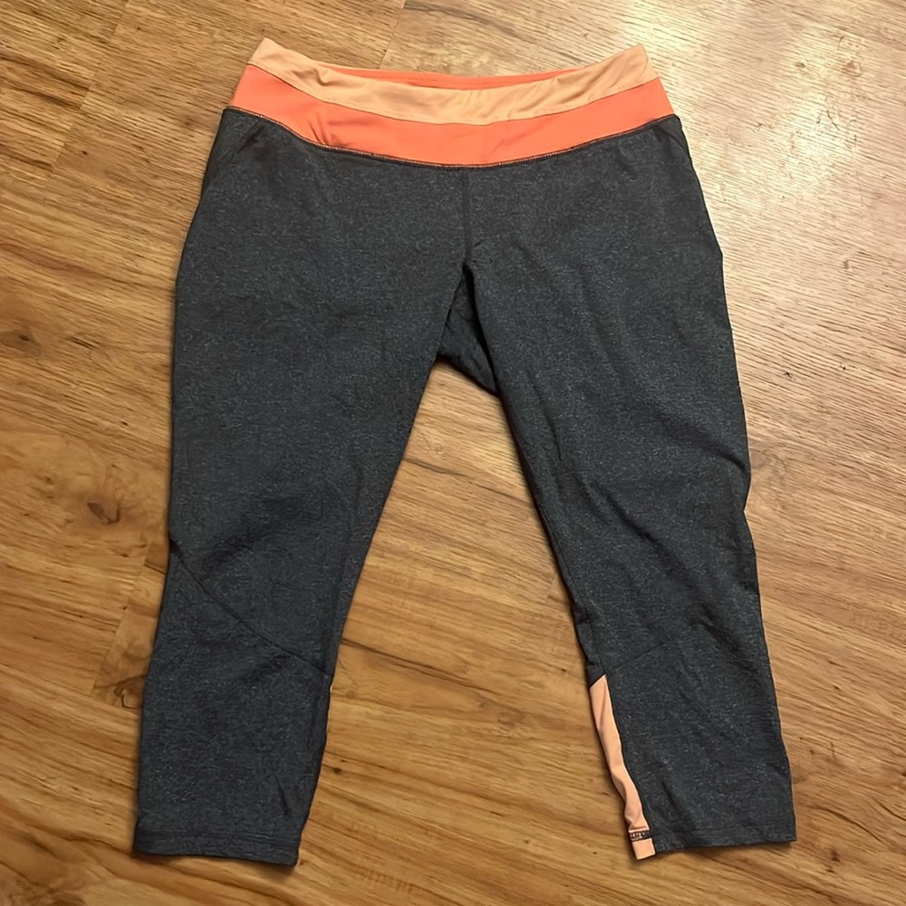 Lands’ End athletic leggings